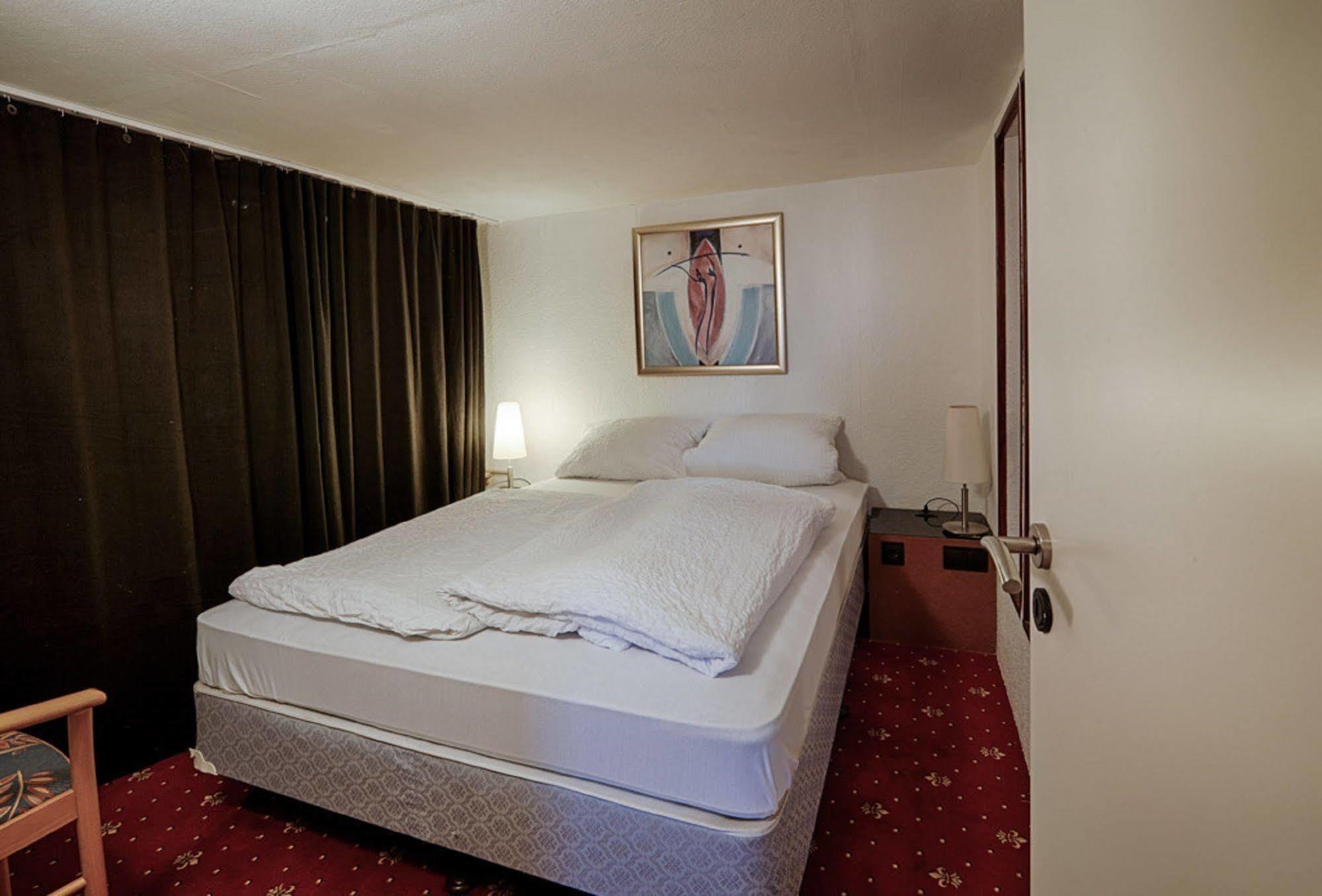 Hotel Dallgow Exterior foto